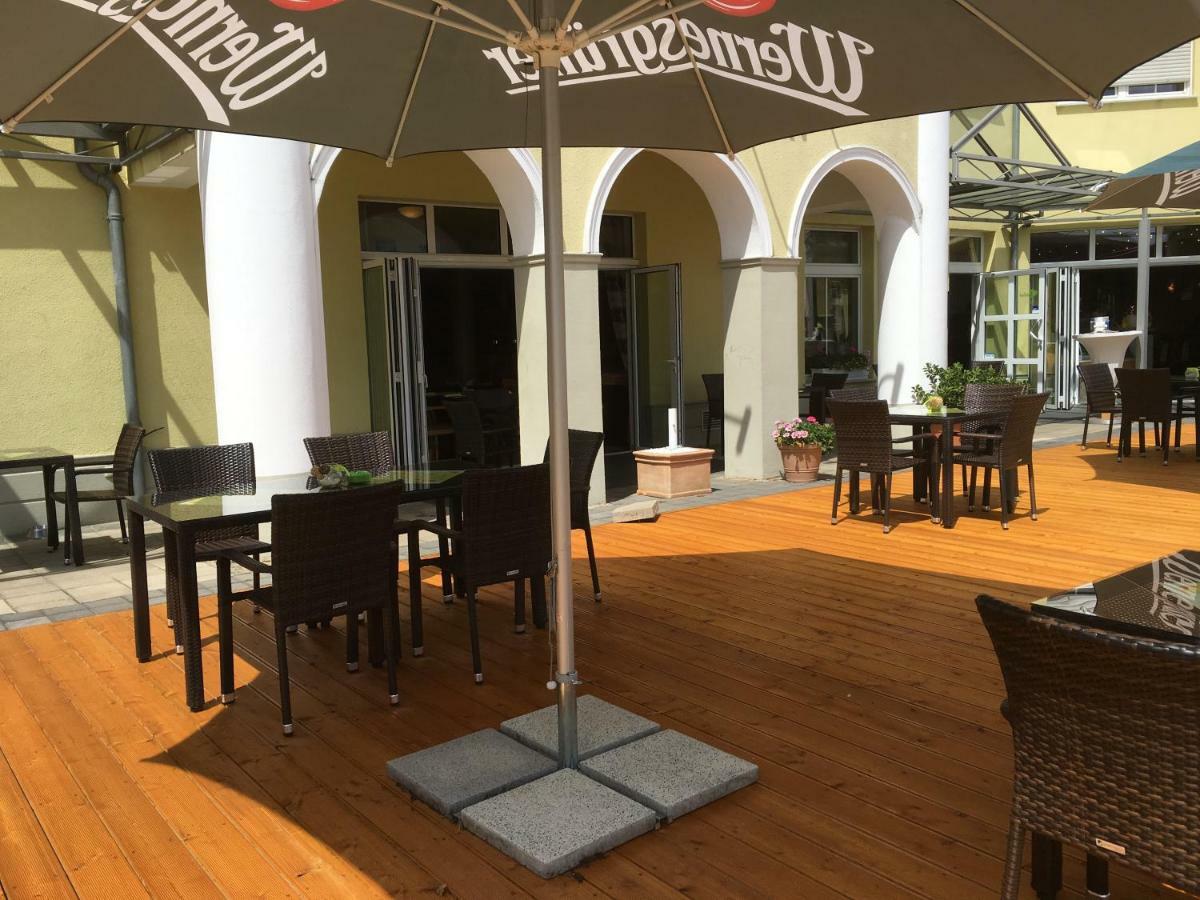 Warias Hotel & Restaurant Braunsbedra Exteriör bild